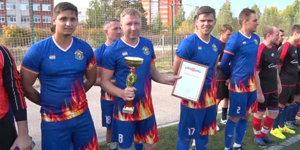 Победа за нами: дзержинские спасатели стали лучшими в главном матче соревнований по мини-футболу