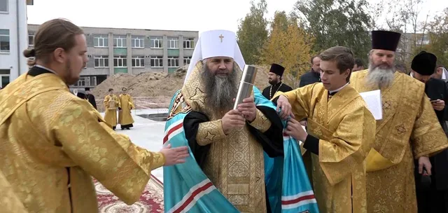 В Дзержинске совершен чин закладки камня в строящийся храм