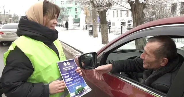 Зимняя дорога: профилактическую акцию провели сотрудники дзержинского ГИБДД