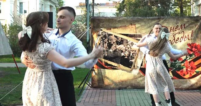 В атмосфере военных лет: традиционная интерактивная программа «Наш дворик: до и после Победы» проходит в Дзержинске