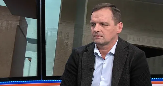 «Александр Терентьев. Честный разговор». Вопросы подрядчикам, ремонт школьных пищеблоков и дорога к Шуховской
