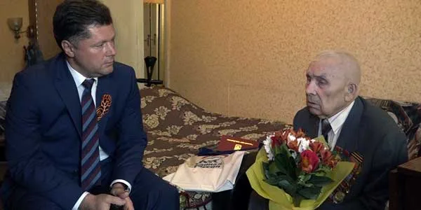 Депутаты Дзержинска поздравили ветеранов с праздником 9 Мая