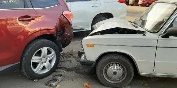 Осторожно, бабушка: пожилая автоледи устроила массовую аварию в Дзержинске