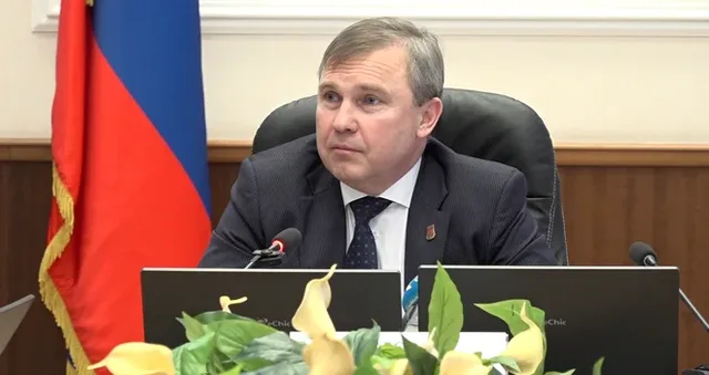 Контакт с властью: брифинг для журналистов провел заместитель главы Дзержинска Сергей Федоров