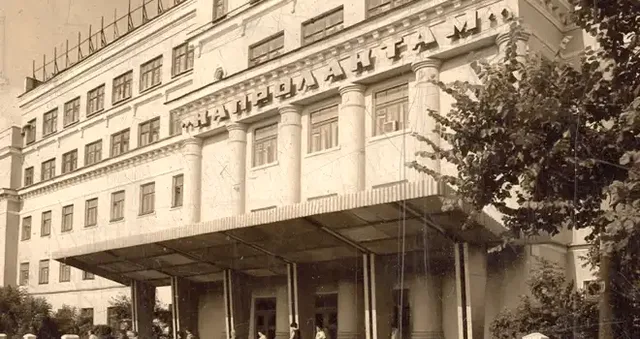 Равнение на ветеранов: одно из старейших дзержинских предприятий отмечает свой 85-летний юбилей
