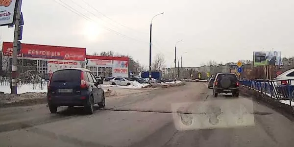 Беспардонный водитель. О непринужденном вождении дзержинца в рубрике «Обратная связь»