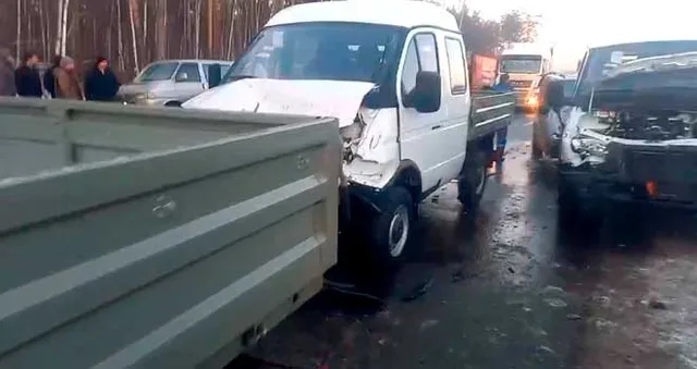 Шесть в ряд: массовая авария произошла в пригороде Дзержинска