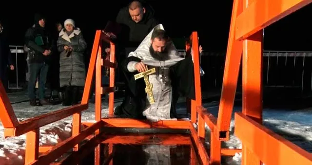Очищение души: православные дзержинцы отметили Крещение Господне