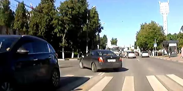«Обратная связь». Посмотри на себя со стороны