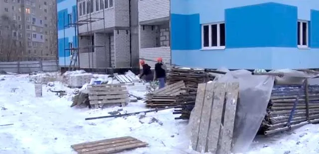 Затянувшееся новоселье: проблемы дзержинских дольщиков обсудили на совещании с заместителем губернатора области