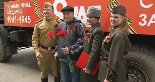 Поем всем двором: приуроченная ко Дню Победы Всероссийская акция проходит в Дзержинске