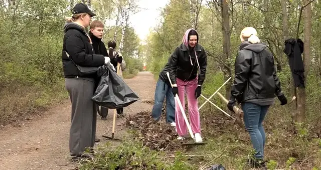 Убрались на совесть: на старом городском кладбище в Дзержинске навели порядок
