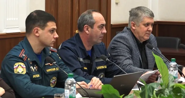 В приоритете безопасность: подготовка к крещенским купаниям началась в Дзержинске
