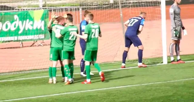 Новости спорта: дзержинские футболисты сыграли матч с командой из Великих Лук
