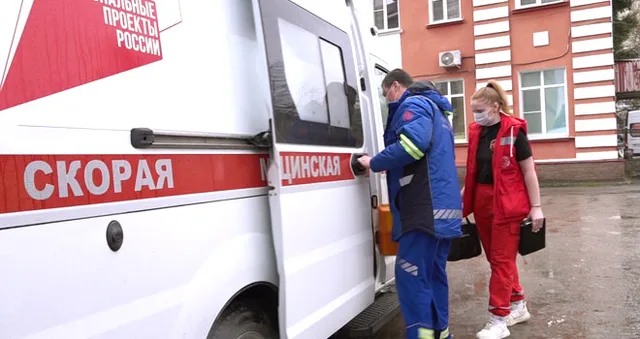 Всегда на посту: работники скорой помощи Дзержинска отмечают профессиональный праздник