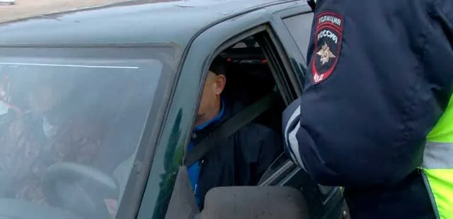 Незаконный подкуп: дзержинец подозревается в попытке дачи взятки полицейскому