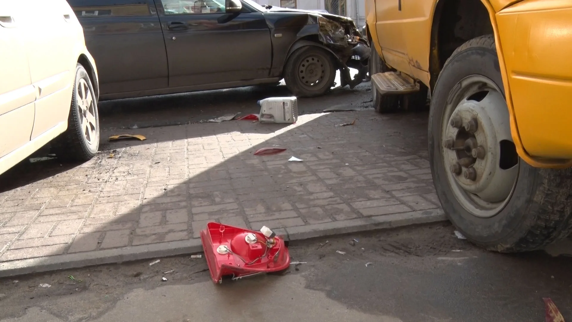 В Дзержинске произошло ДТП с участием шести автомобилей