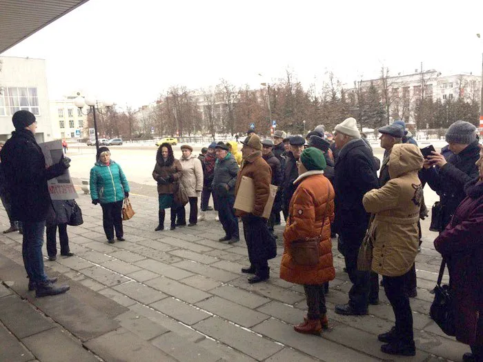 Пикетирующего против удорожания проезда дзержинца задержала полиция