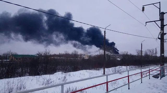 25 человек тушили пожар на предприятии по утилизации отходов в дзержинской промзоне