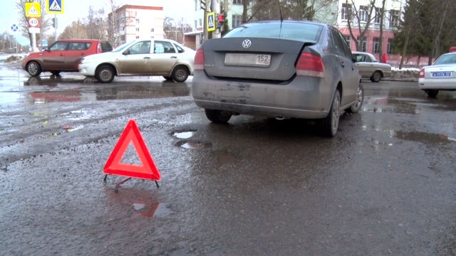 В Дзержинске виновник ДТП бросил пострадавшую женщину и уехал