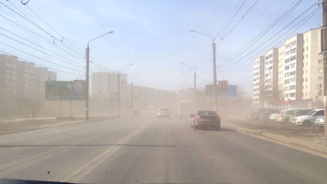 Дзержинск накрыло туманом из песка