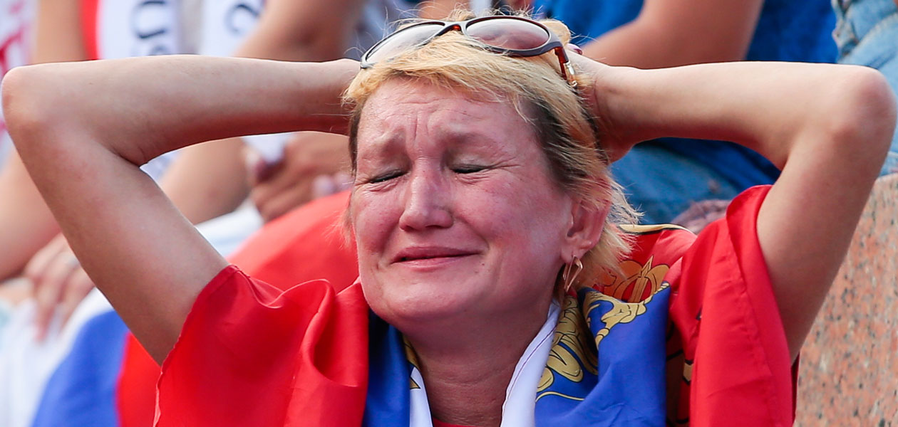 Какая боль! Несмотря на крупное поражение со сборной Уругвая, со счетом 0:3, Россия сыграет в 1/8 со сборной Испании