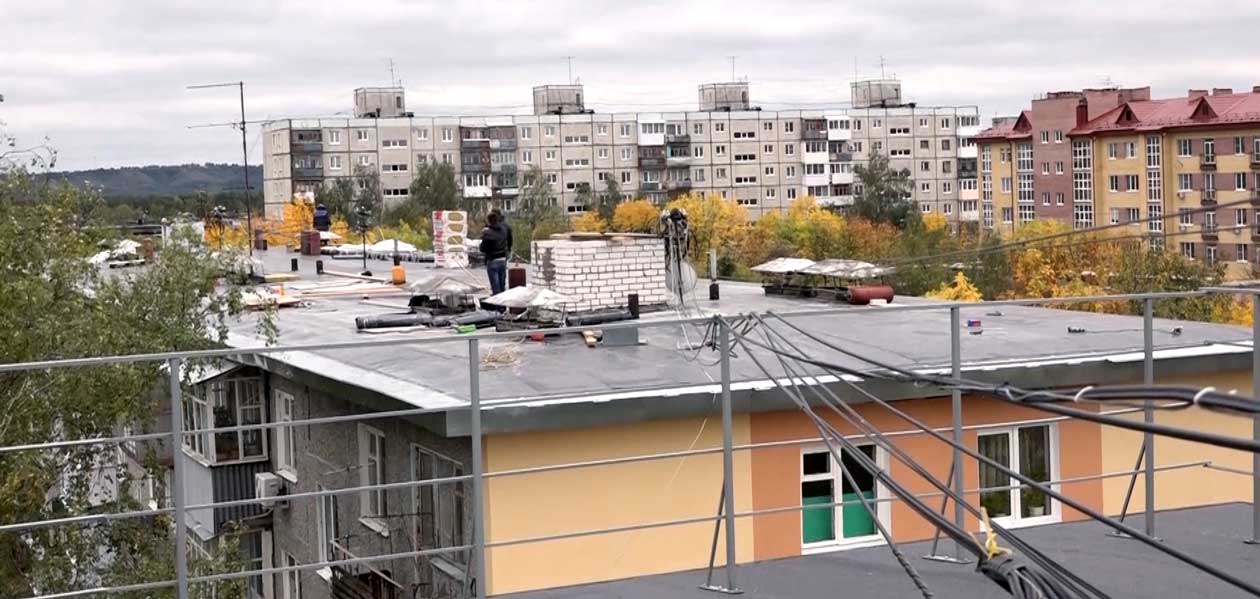 К началу отопительного сезона в некоторых домах Дзержинска еще не закончили капремонт