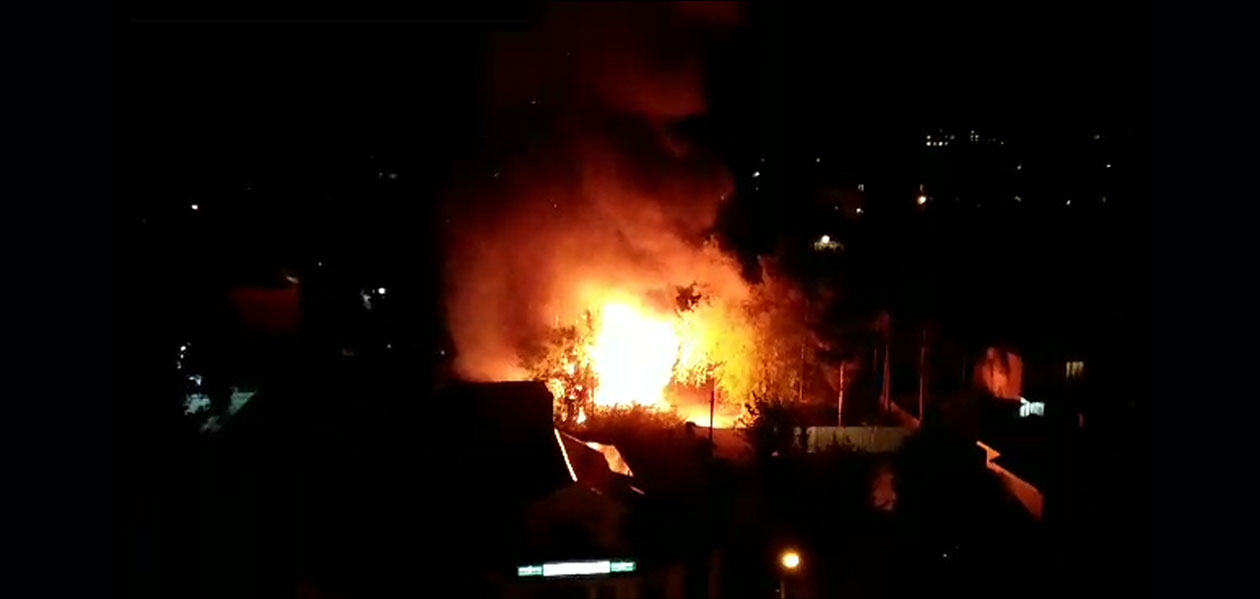 В Дзержинске дважды за ночь горели сараи на Бутлерова