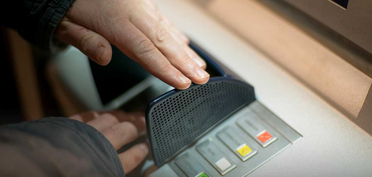 Полиция предупредила о новом виде мошенничества с банковскими картами
