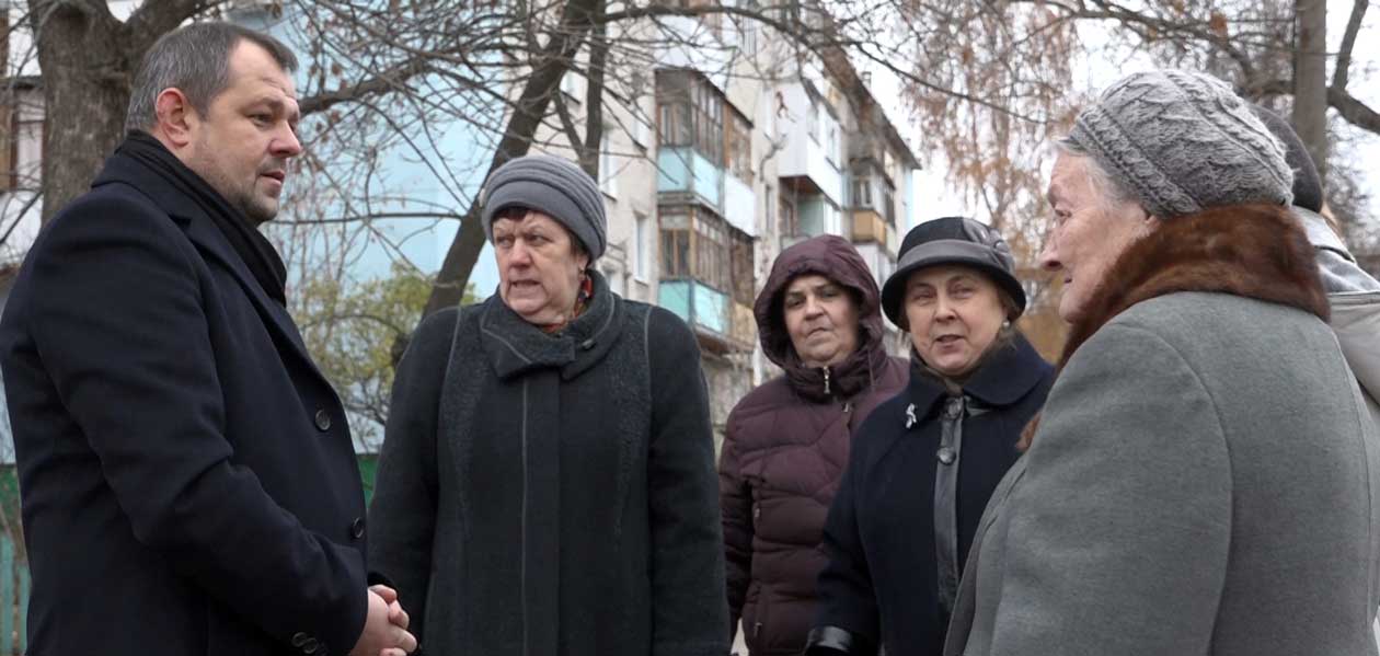 «В контакте с жителями» - кредо дзержинского депутата Сергея Елизарова