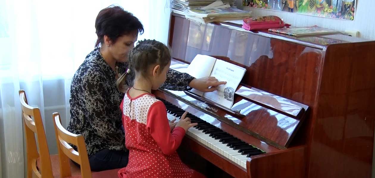 Кто работает в секциях и кружках Дзержинска