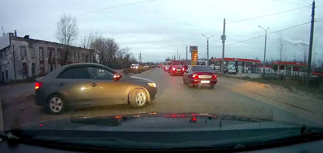«Обратная связь». Подборка дорожных происшествий Дзержинска