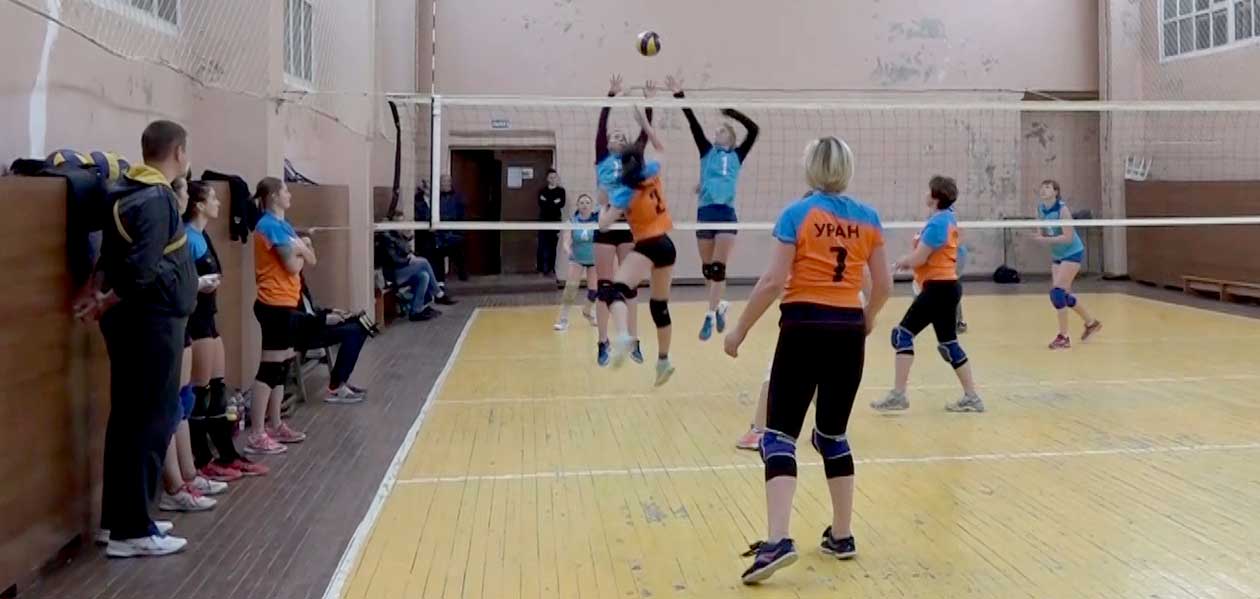 Начались игры на вылет в Кубке Дзержинска по волейболу