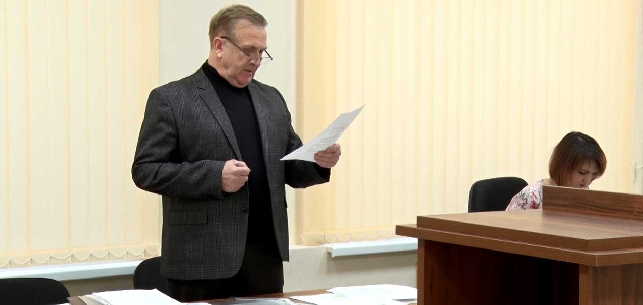 В суде идет рассмотрение дела против дзержинского депутата Сергея Лескова