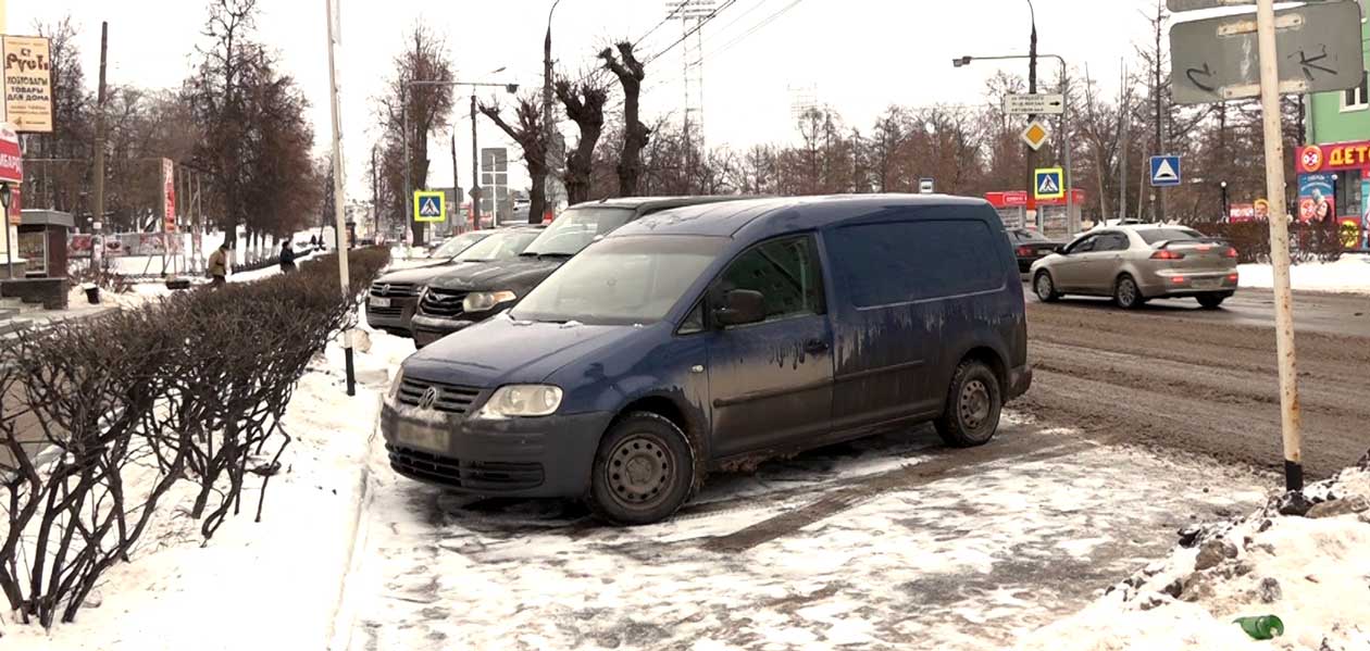 В Дзержинске проверили состояние парковок у магазинов