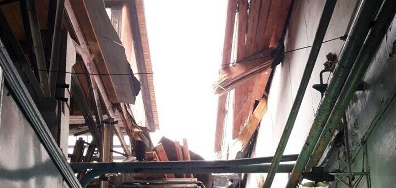 В нижегородском техникуме обрушилась крыша. Пострадал студент