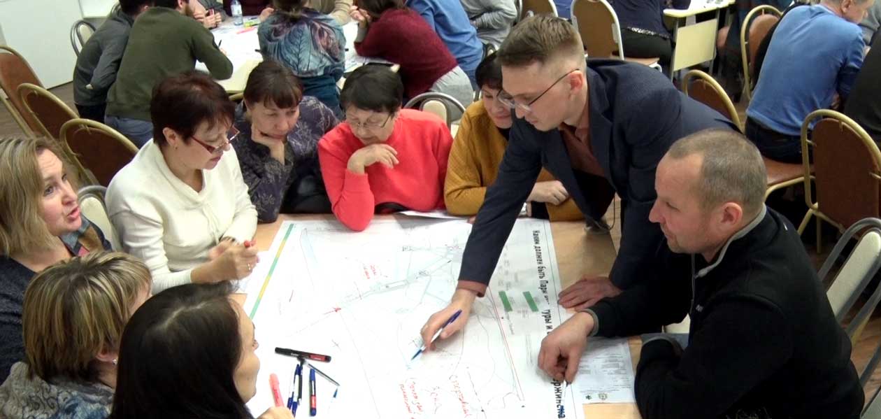 Парашютная вышка, кинотеатр и никаких палаток. Как дзержинцы предлагают изменить городской парк