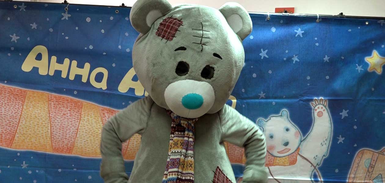 Космишка рассказал маленьким дзержинцам о Солнечной системе