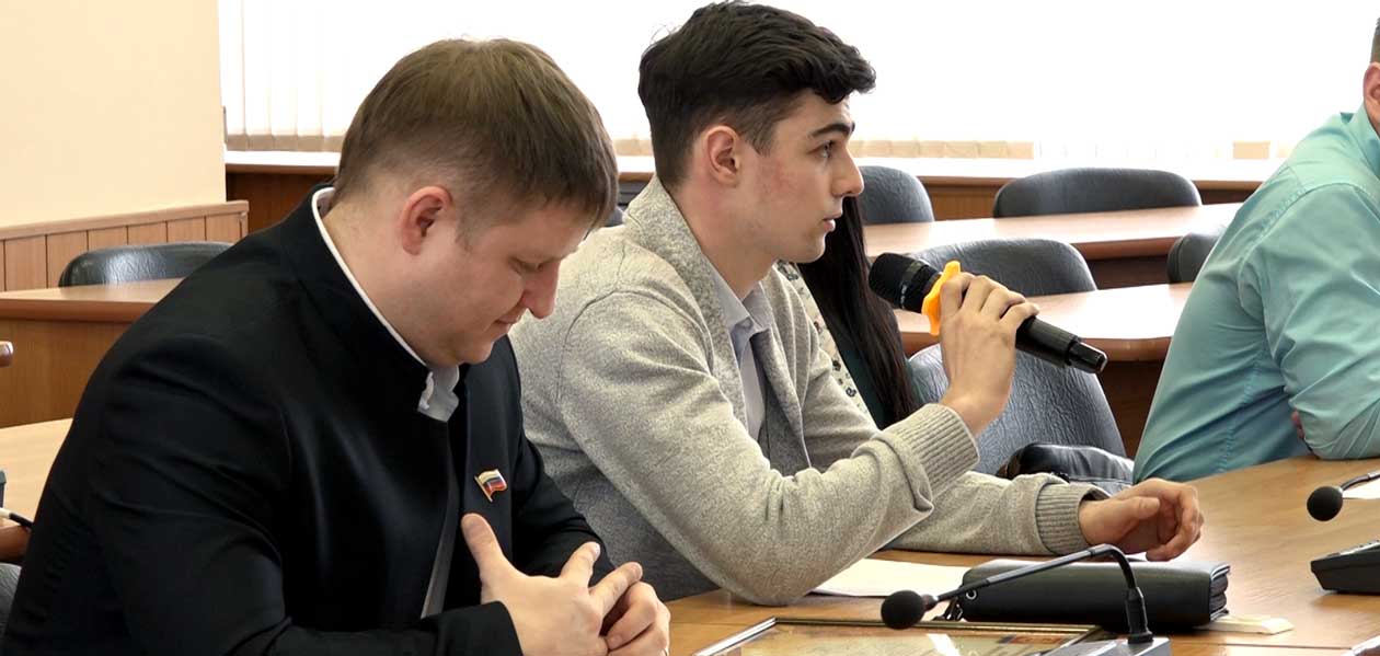 Молодежный парламент Дзержинска 10-го созыва провел первое заседание