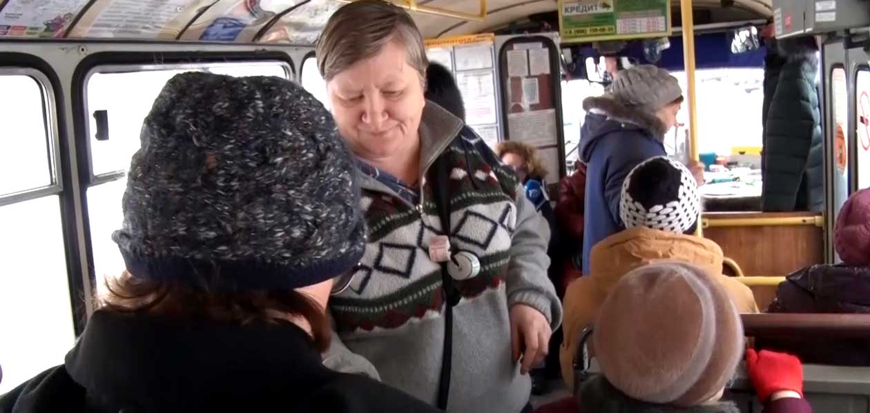 В Дзержинске появились в продаже единые социальные проездные билеты на март