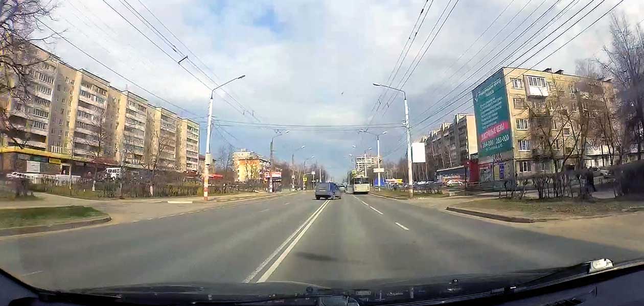 «Обратная связь». Недопустимый маневр через двойную сплошную