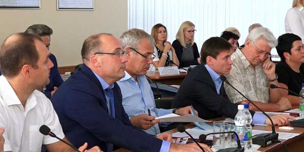 Состоялось первое после летних каникул заседание дзержинской Гордумы