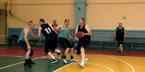 В Дзержинске прошел турнир по баскетболу 3х3 среди ветеранов