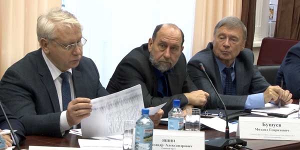 Нехватка кадров, ремонт зданий, покупка оборудования. О проблемах здравоохранения говорили в администрации Дзержинска