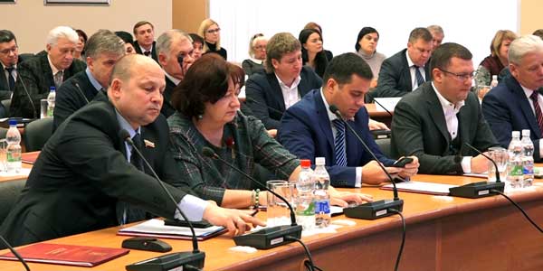 С 1 января на баланс области перейдут дзержинские коррекционные школа и детские сады