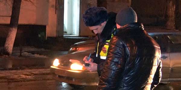 На авто ни вмятины, а человек в гипсе. Еще один наезд на пешехода в Дзержинске