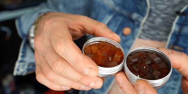 Зло в яркой упаковке. В Дзержинске зафиксированы случаи употребления подростками опасных леденцов