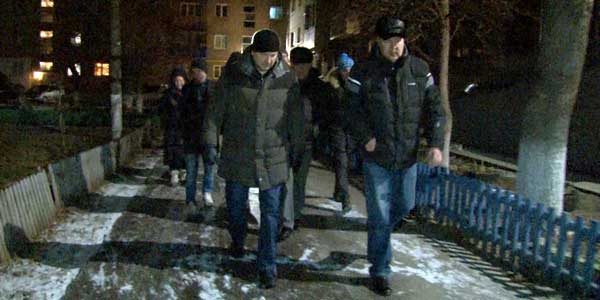 Ранним утром глава Дзержинска проверил состояние городских дворов
