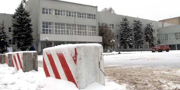 Главную площадь Дзержинска готовят к Новому году