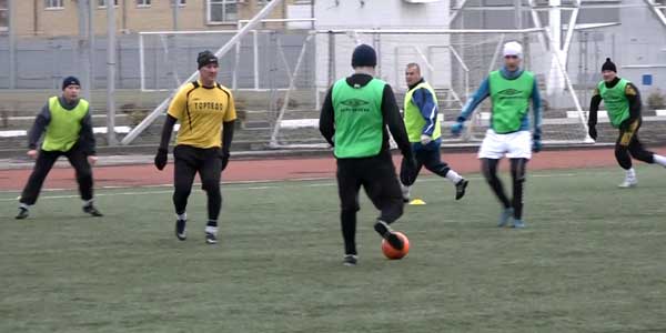 Прошел второй тур в первенстве Дзержинска по футболу среди ветеранов